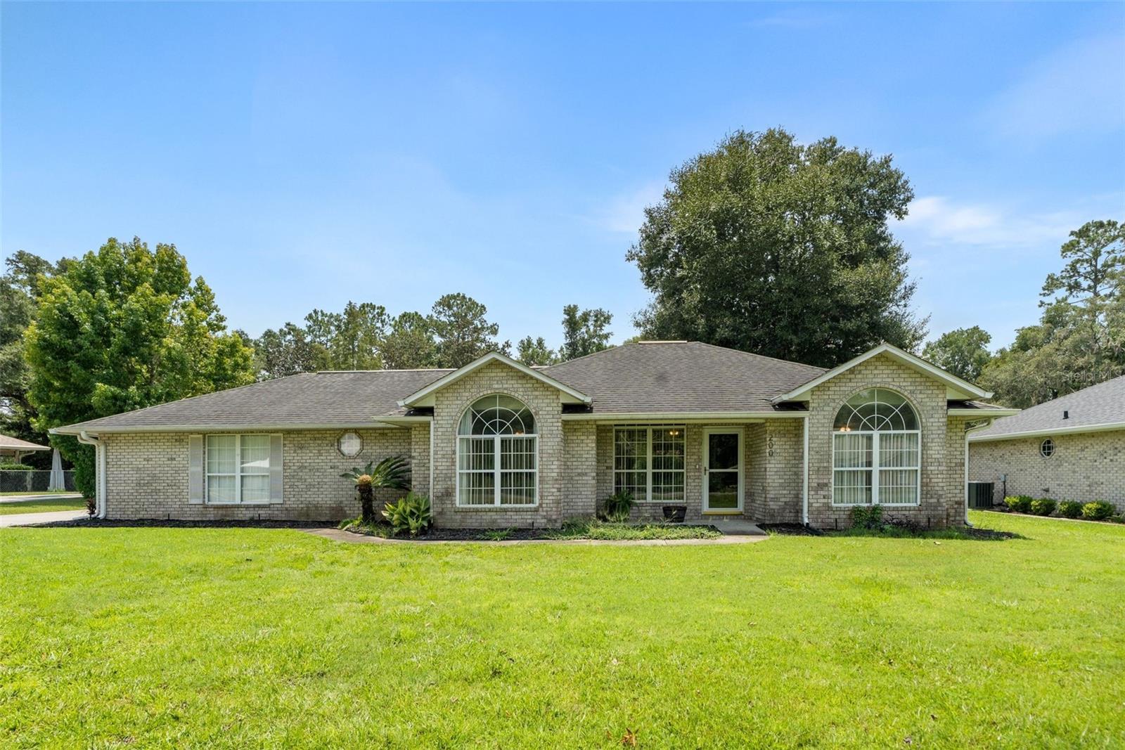 Photo of 200 NW CHARLOTTE GLEN LAKE CITY FL 32055