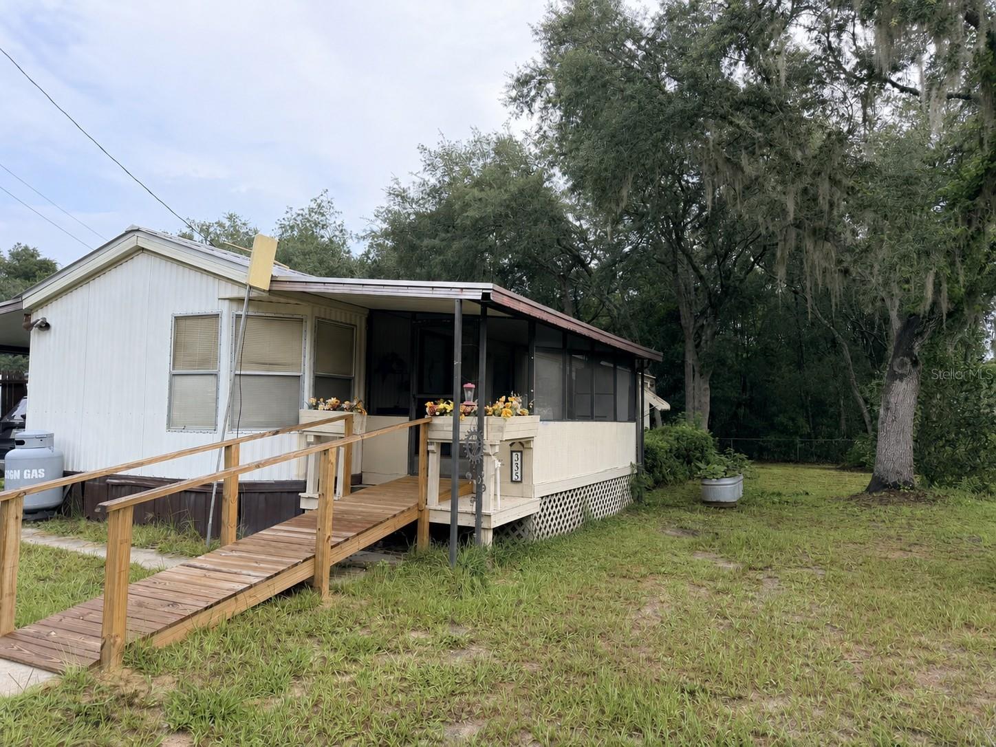 Photo of 355 NE 436 AVENUE OLD TOWN FL 32680
