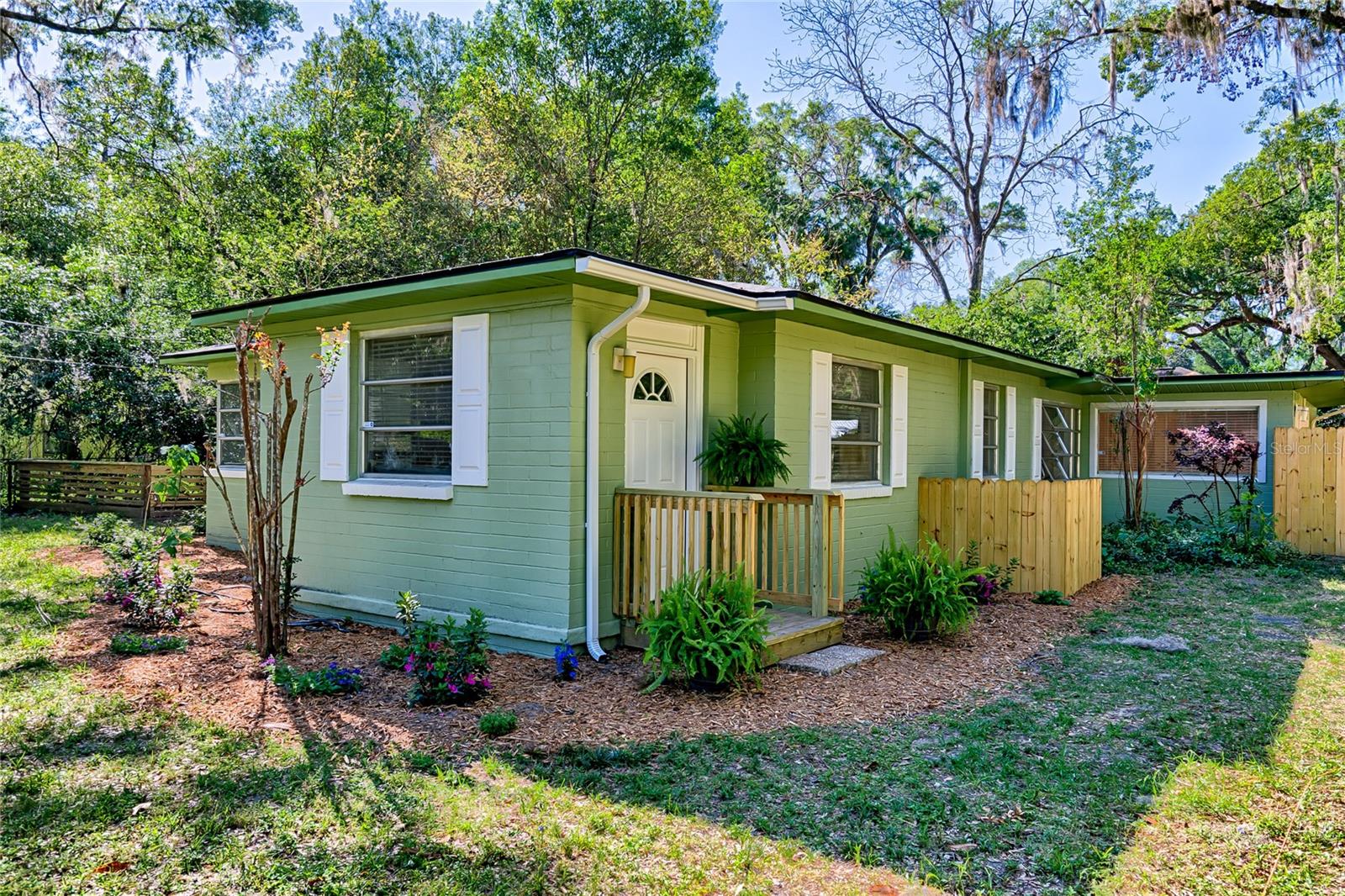 Photo of 725 NW 33RD AVENUE GAINESVILLE FL 32609