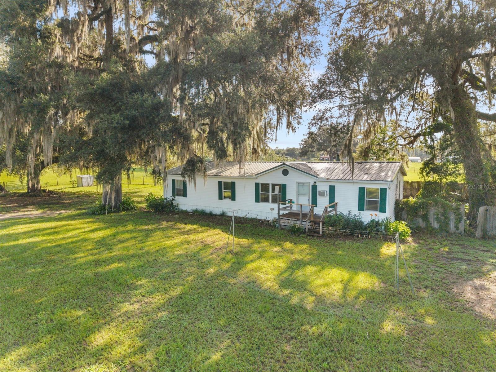 Photo of 360 SE 30TH AVENUE TRENTON FL 32693