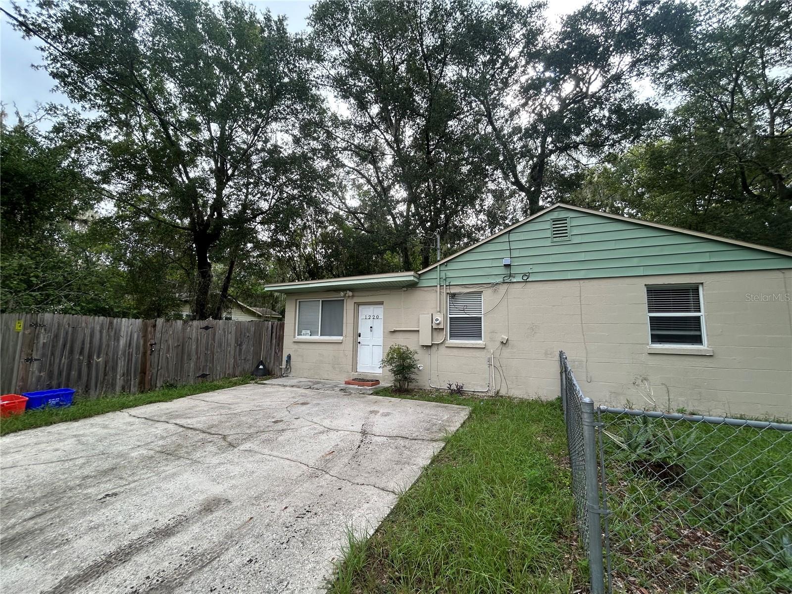 Photo of 1220 NW 31 AVENUE GAINESVILLE FL 32609