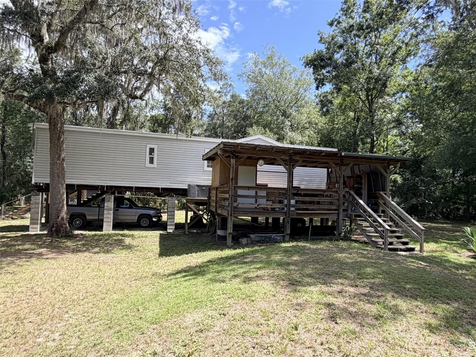 Photo of 1957 SE 477 AVENUE OLD TOWN FL 32680