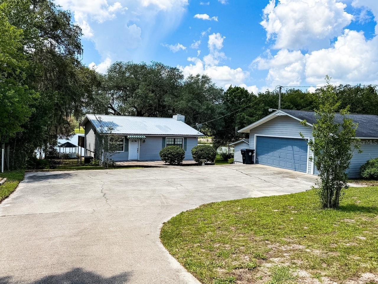 Photo of 5616 SILVER SANDS CIRCLE KEYSTONE HEIGHTS FL 32656