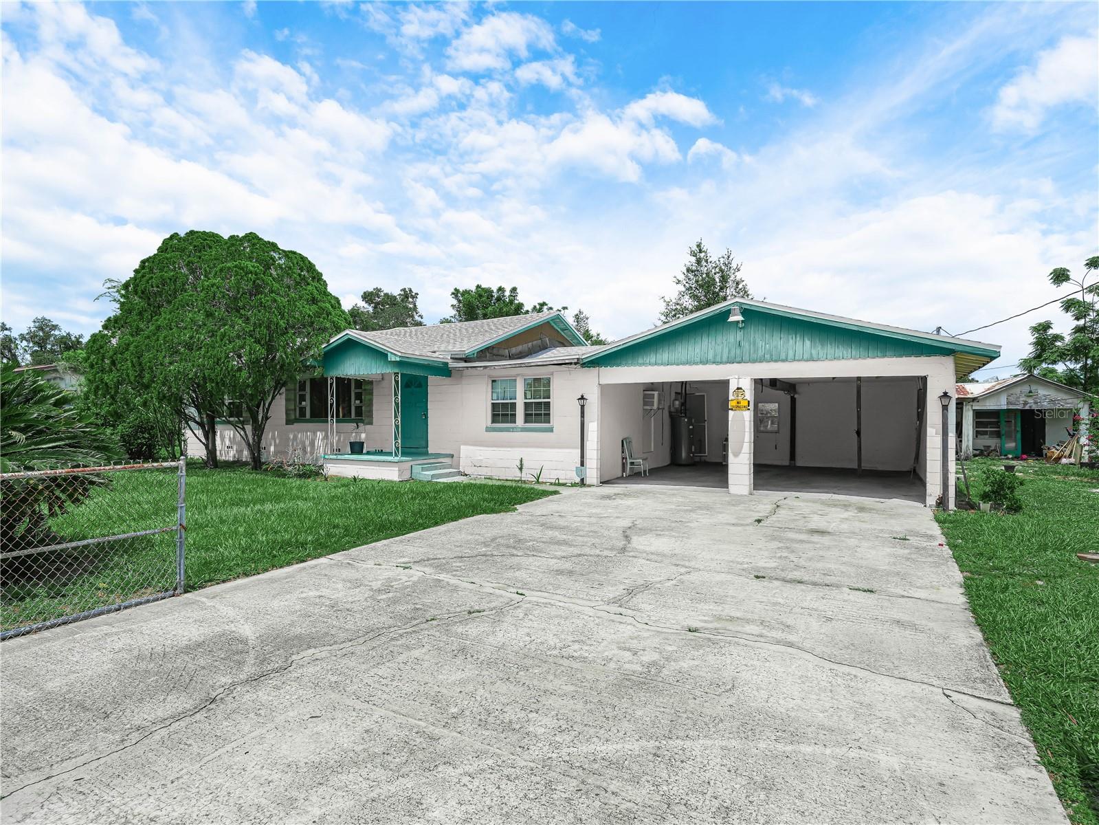 Photo of 715 S SEMINOLE AVENUE FORT MEADE FL 33841