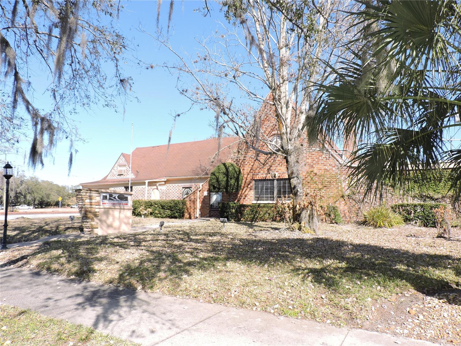 Photo of 322 SCENIC HIGHWAY LAKE WALES FL 33853
