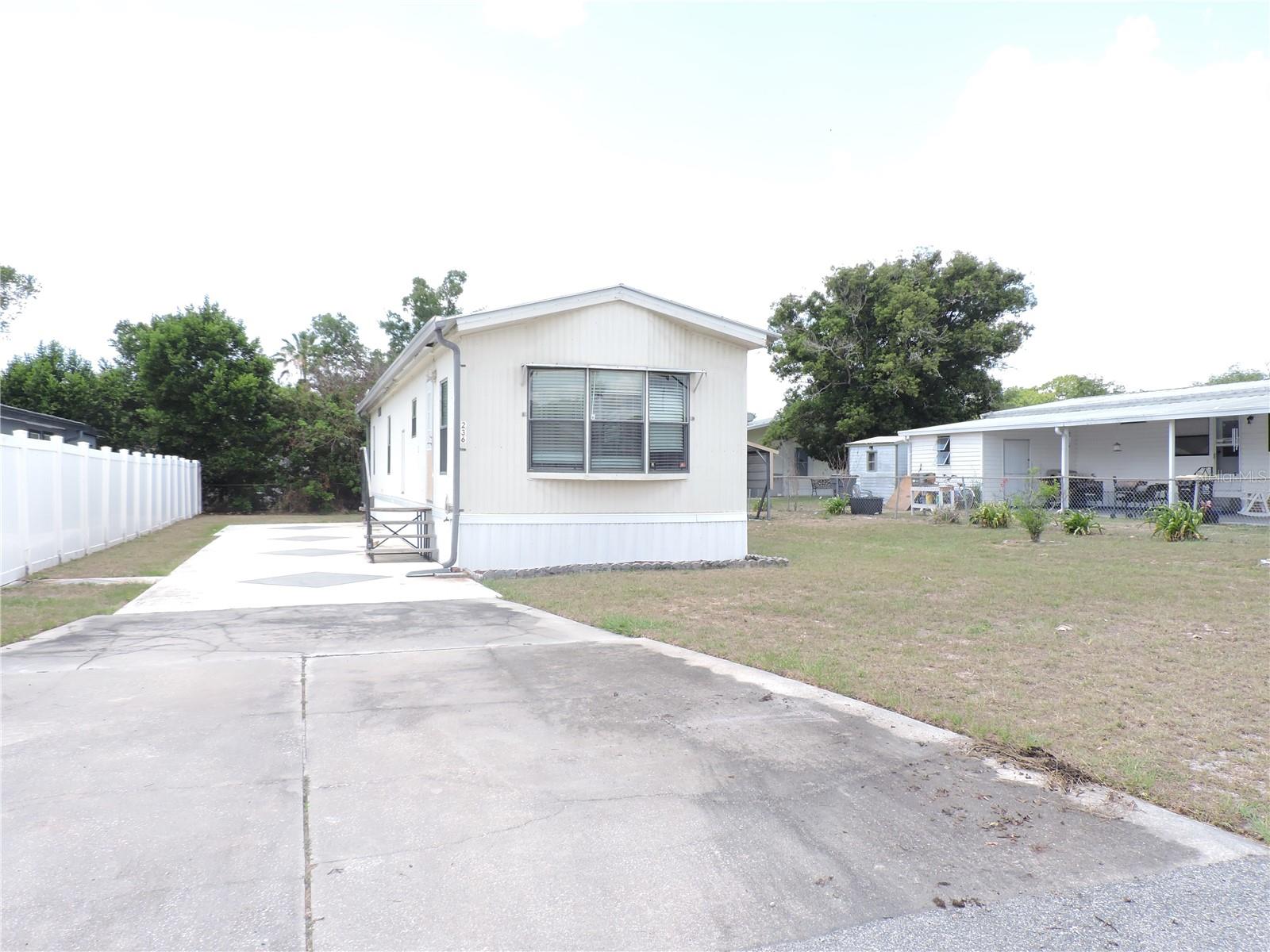 Photo of 236 2ND AVENUE LAKE WALES FL 33859