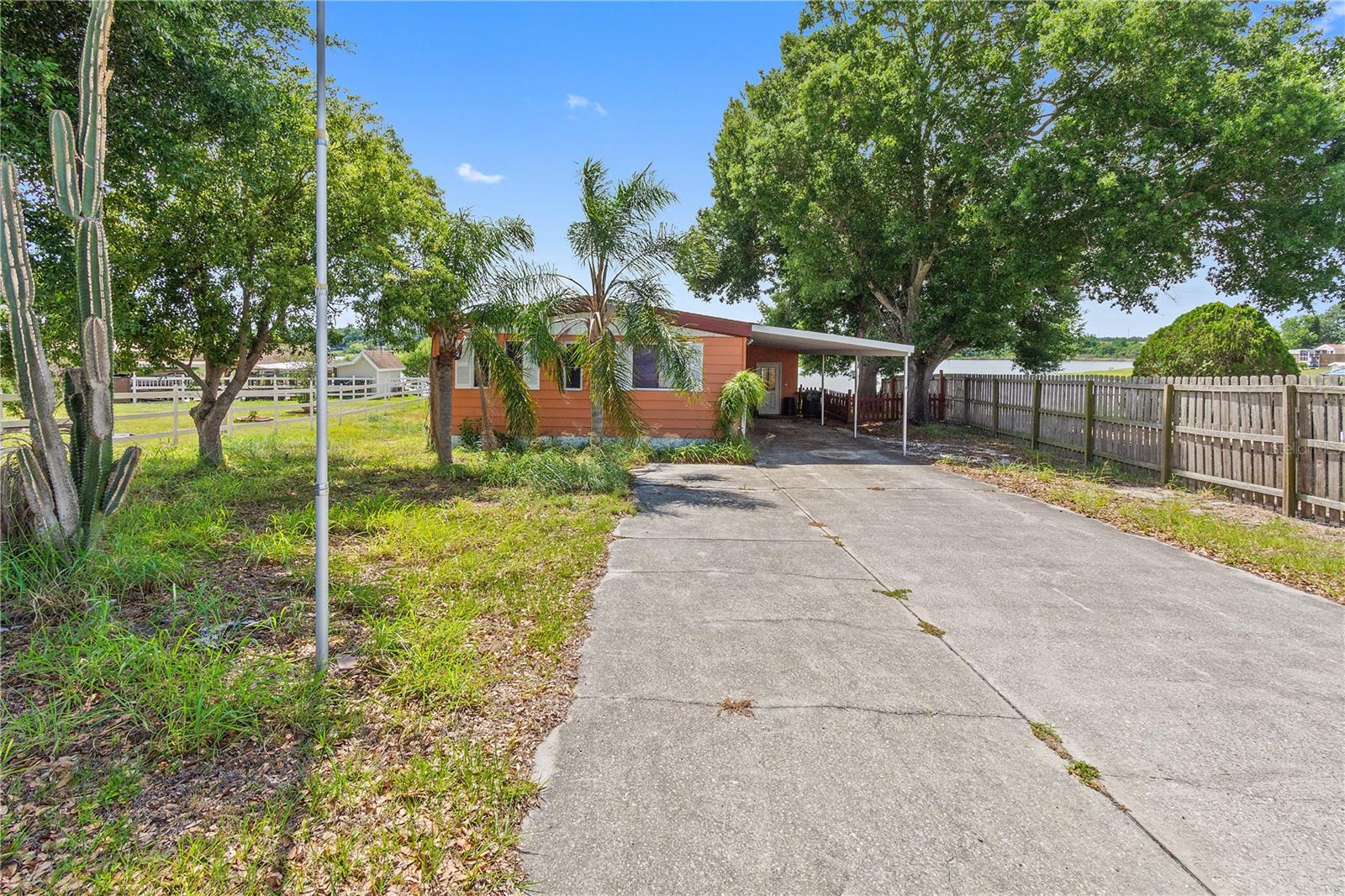 Photo of 1025 CARVER STREET LAKE WALES FL 33853