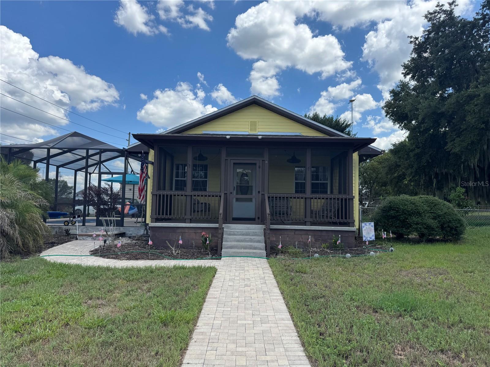 Photo of 398 VIRGINIA STREET FROSTPROOF FL 33843