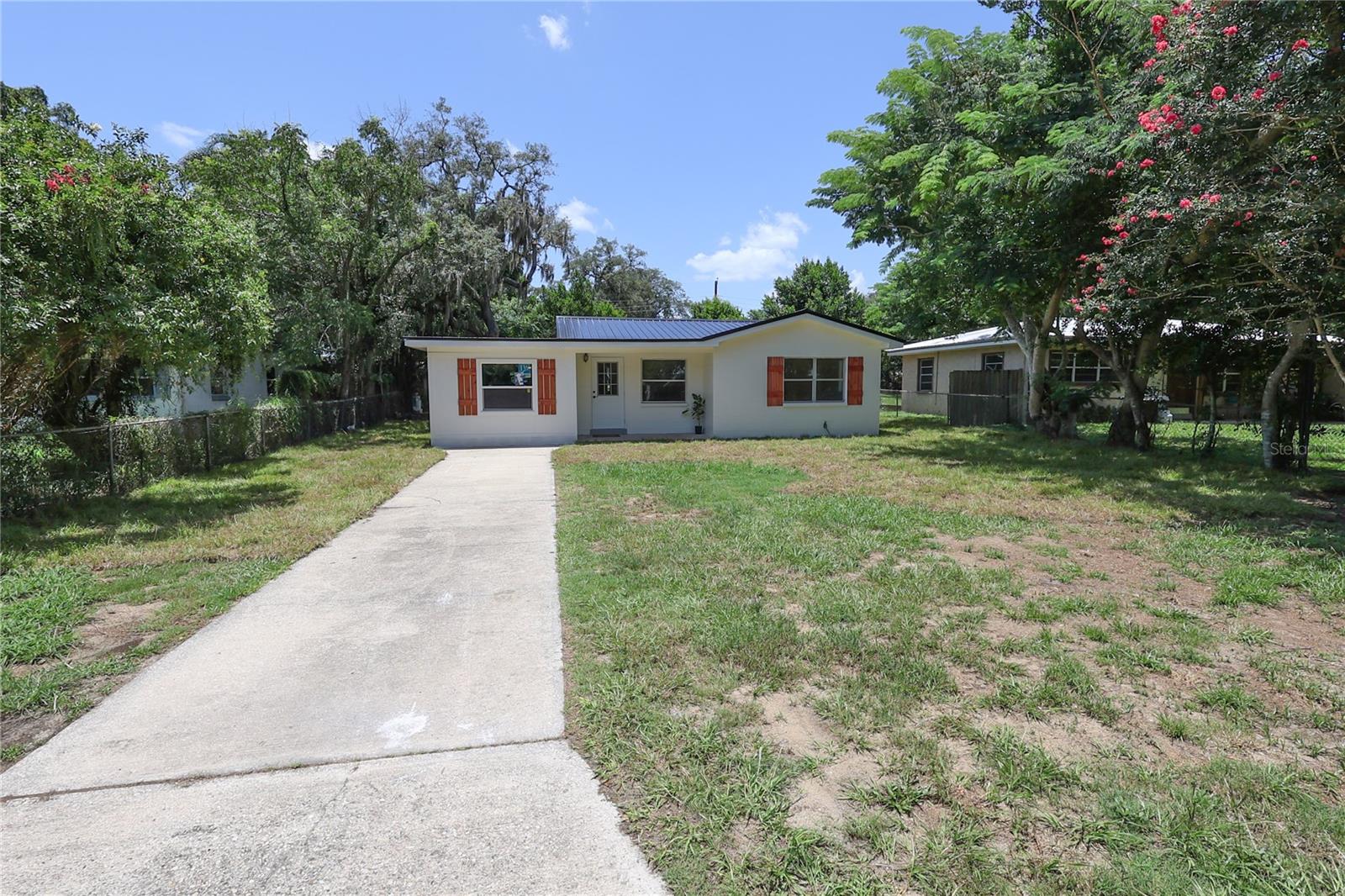 Photo of 430 OLEANDER ROAD LAKE WALES FL 33898