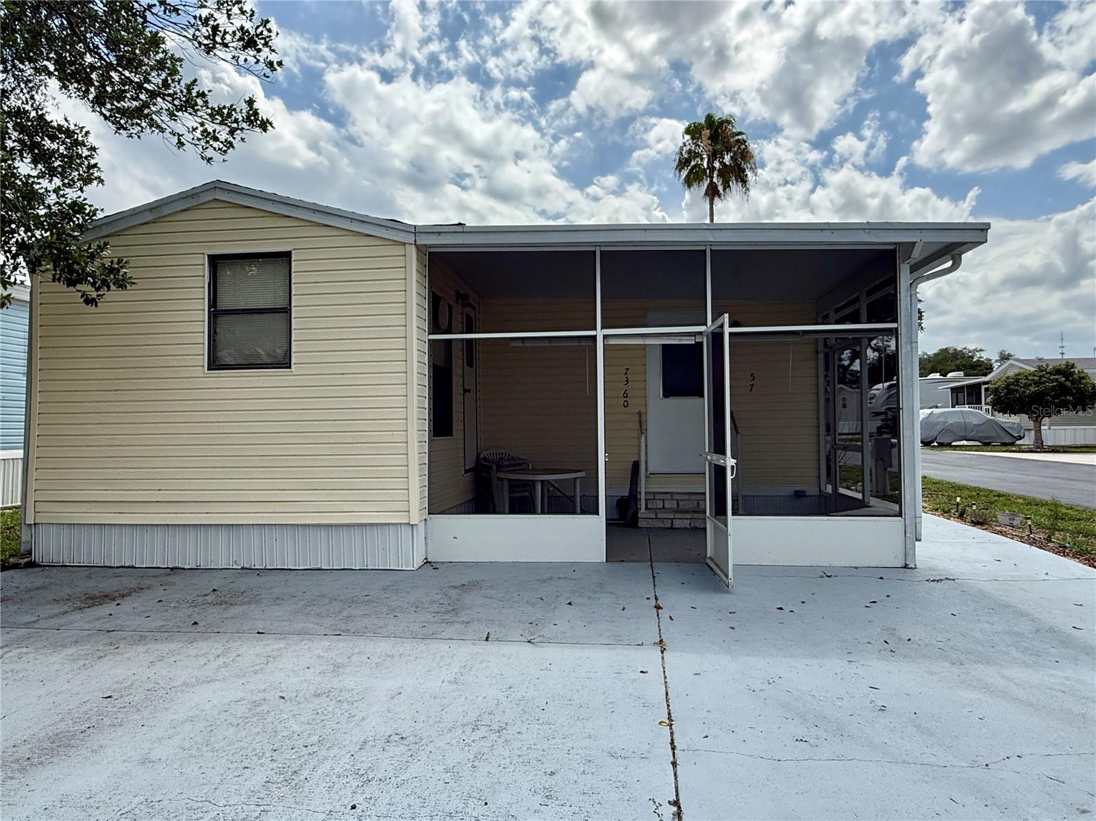 Photo of 7360 INTERNATIONAL CIRCLE LAKE WALES FL 33898