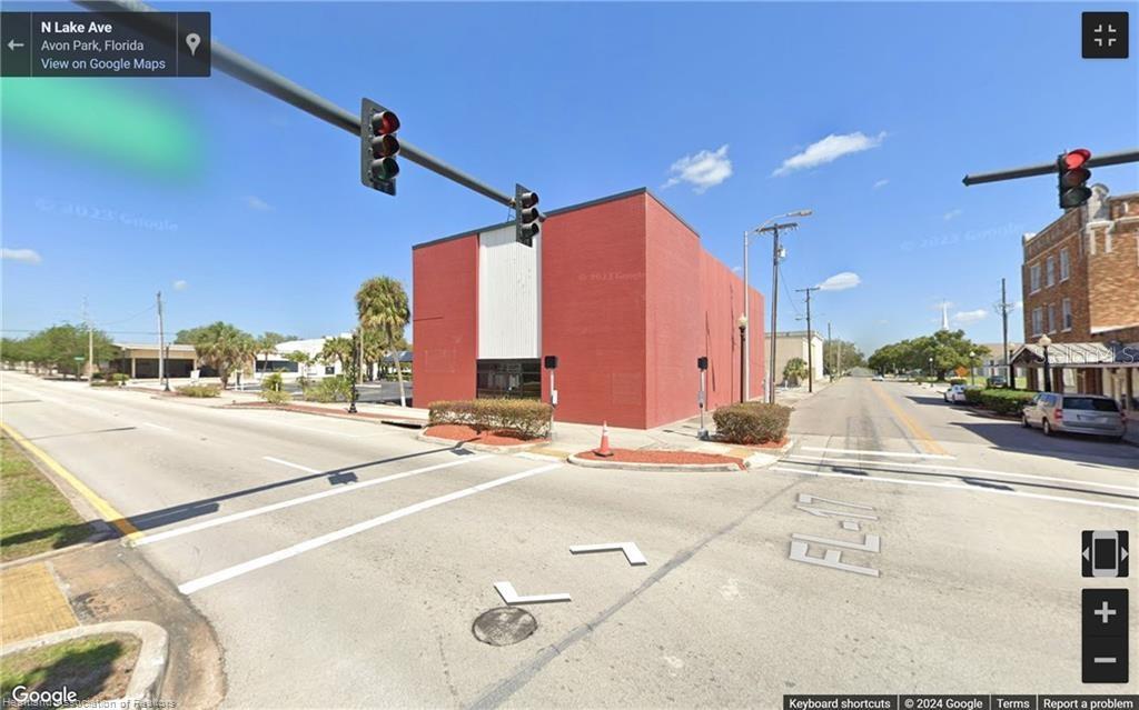 Photo of 2 W MAIN STREET AVON PARK FL 33825