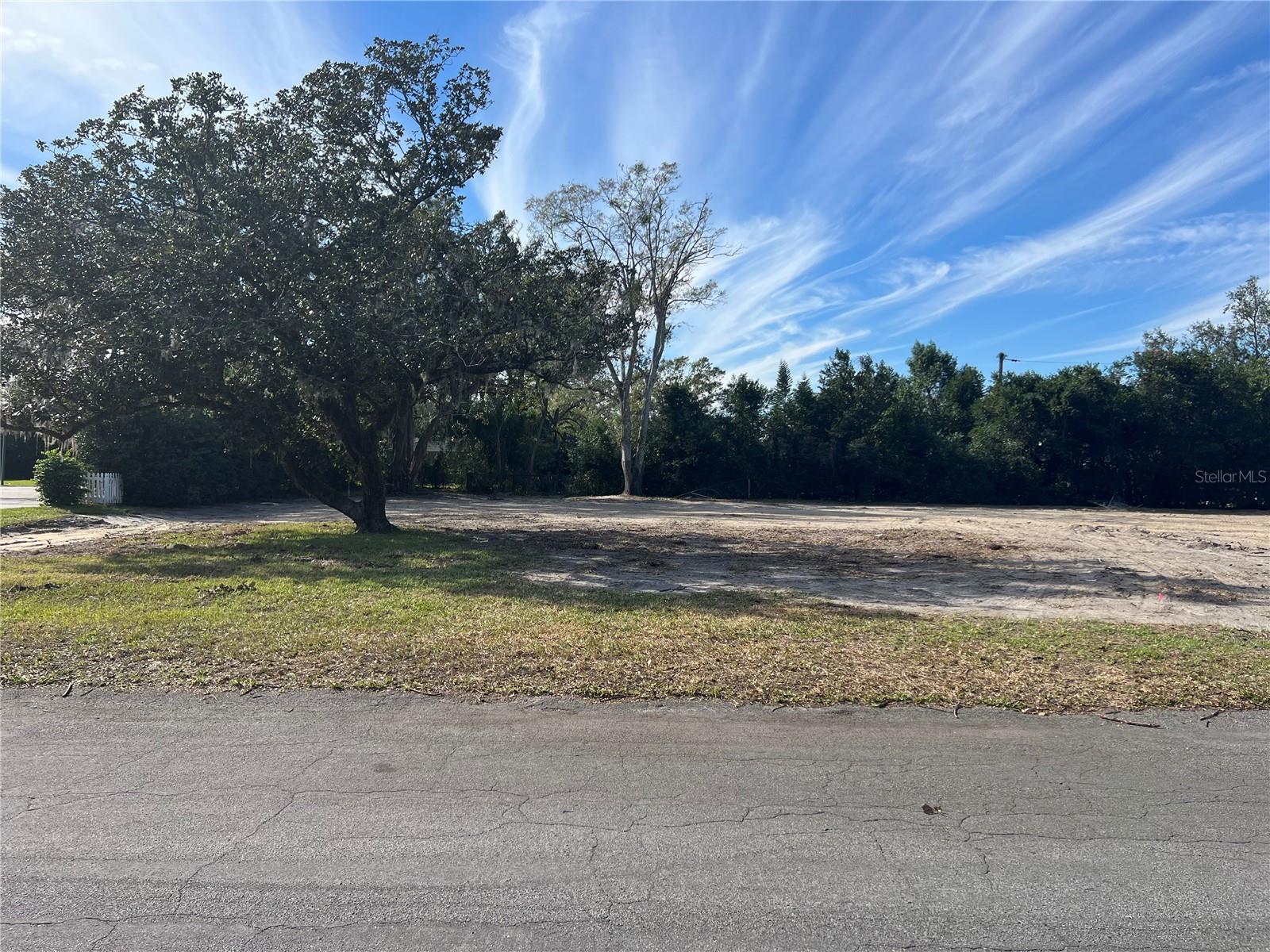Photo of 4249 FOREST HILLS DRIVE LAKELAND FL 33813
