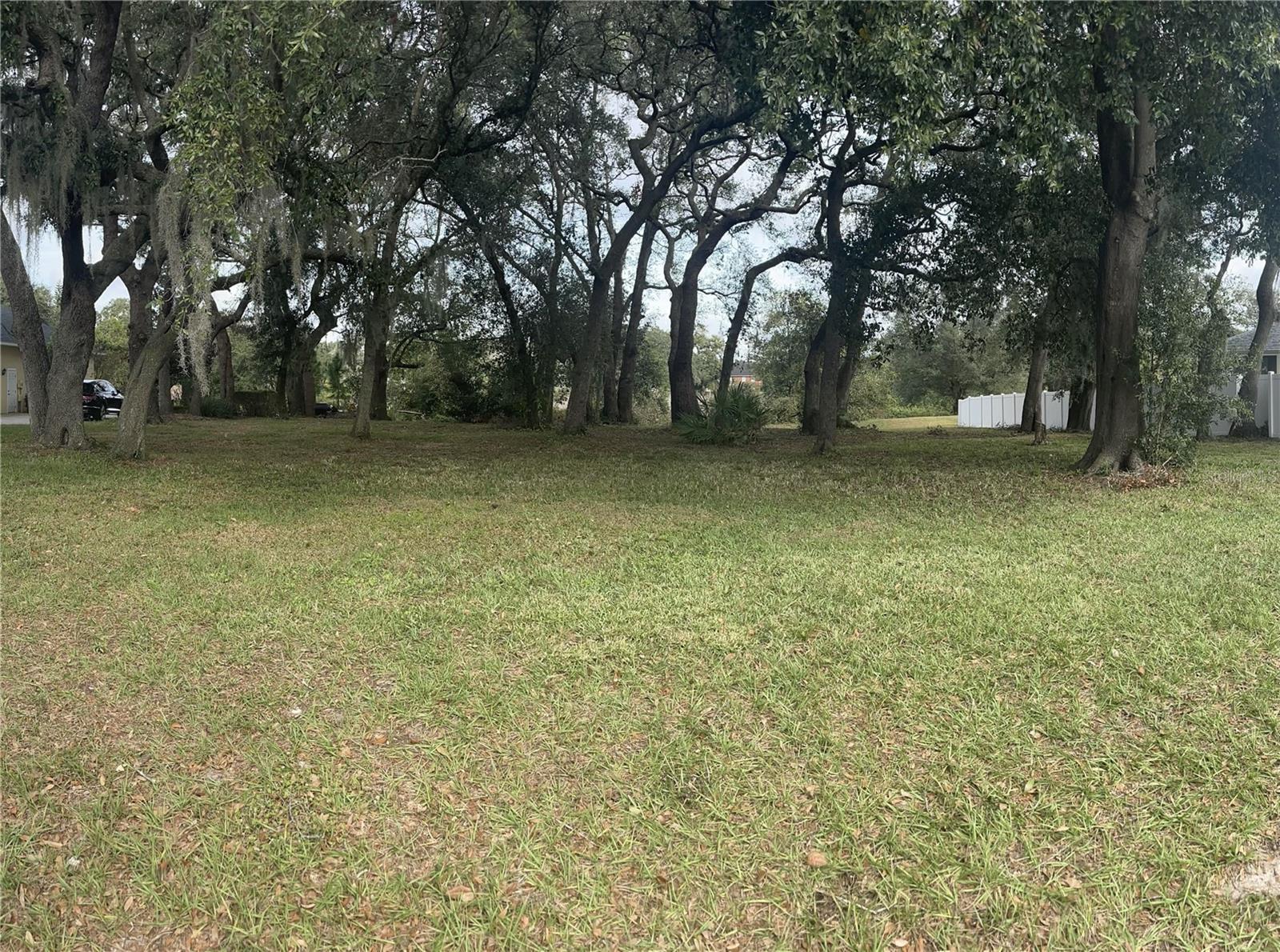 Photo of 5142 LAKE DEESON WOODS COURT LAKELAND FL 33805