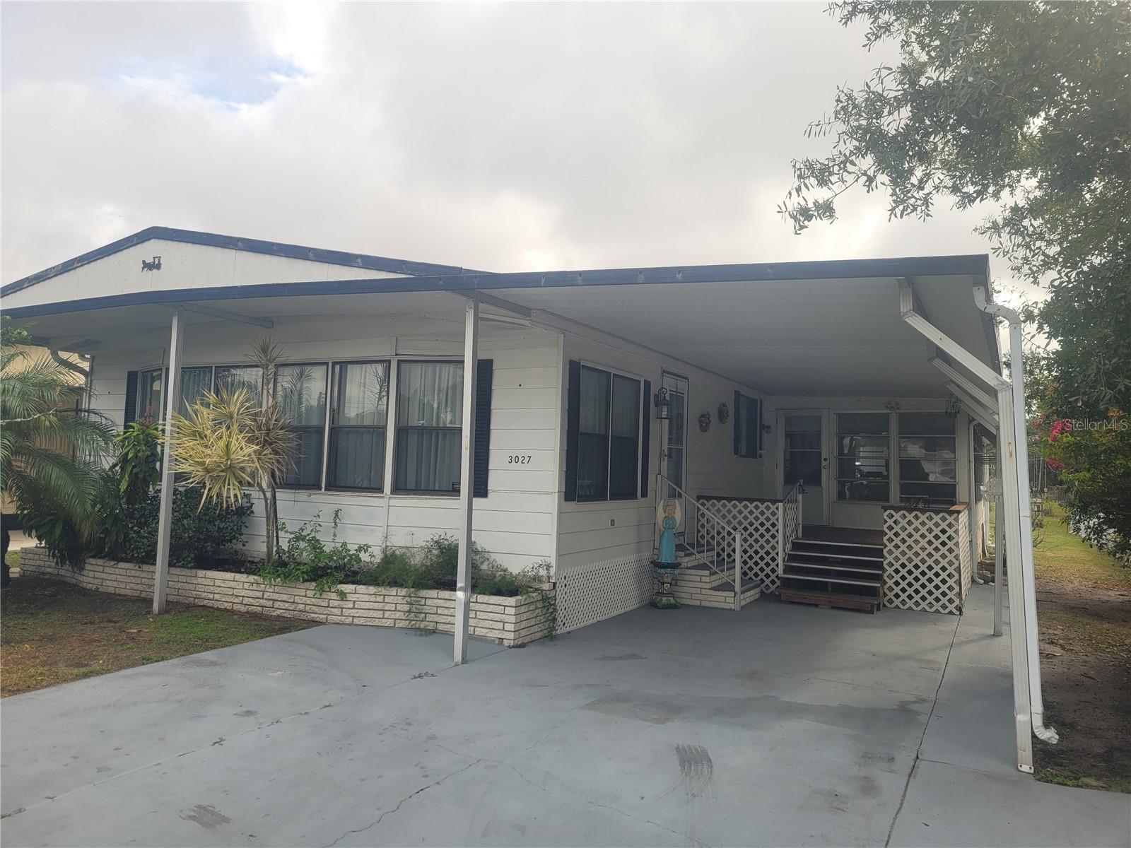 Photo of 3027 GALAXY LANE LAKELAND FL 33801