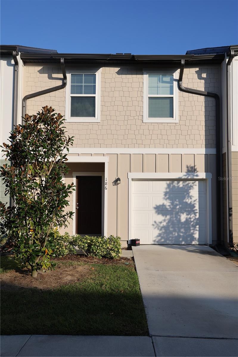 Photo of 186 MANDOVI STREET DAVENPORT FL 33837