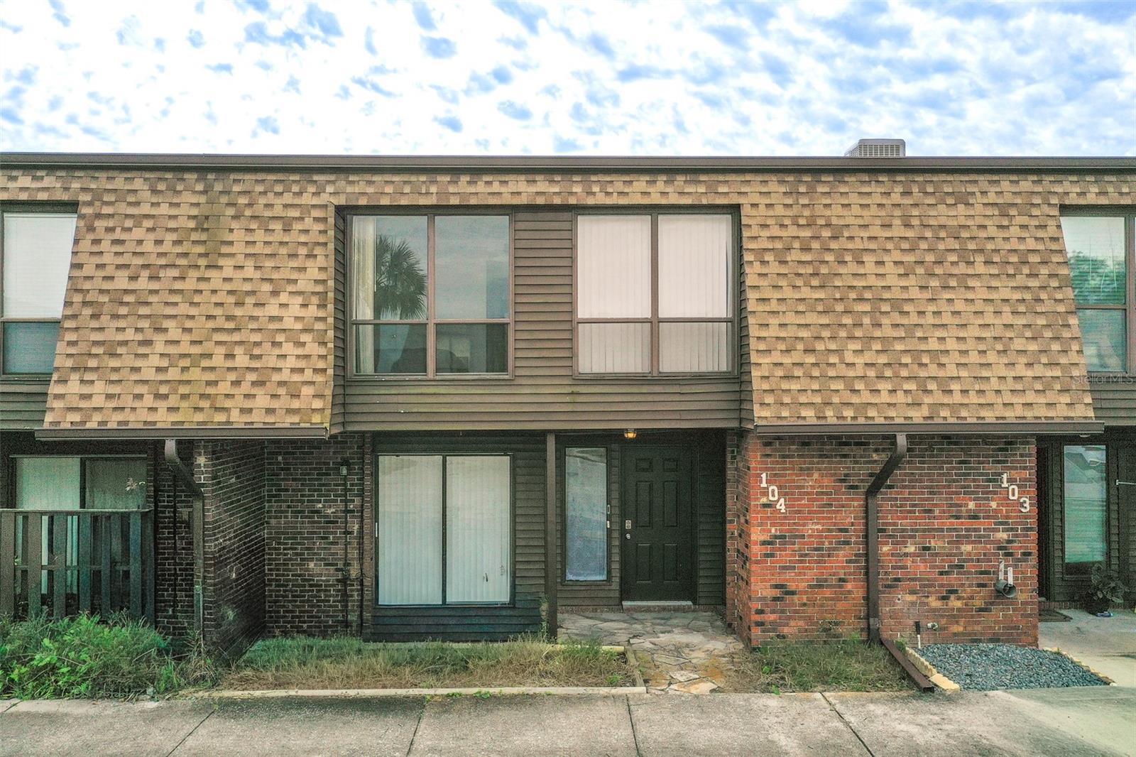 Photo of 1836 N CRYSTAL LAKE DRIVE #104 LAKELAND FL 33801
