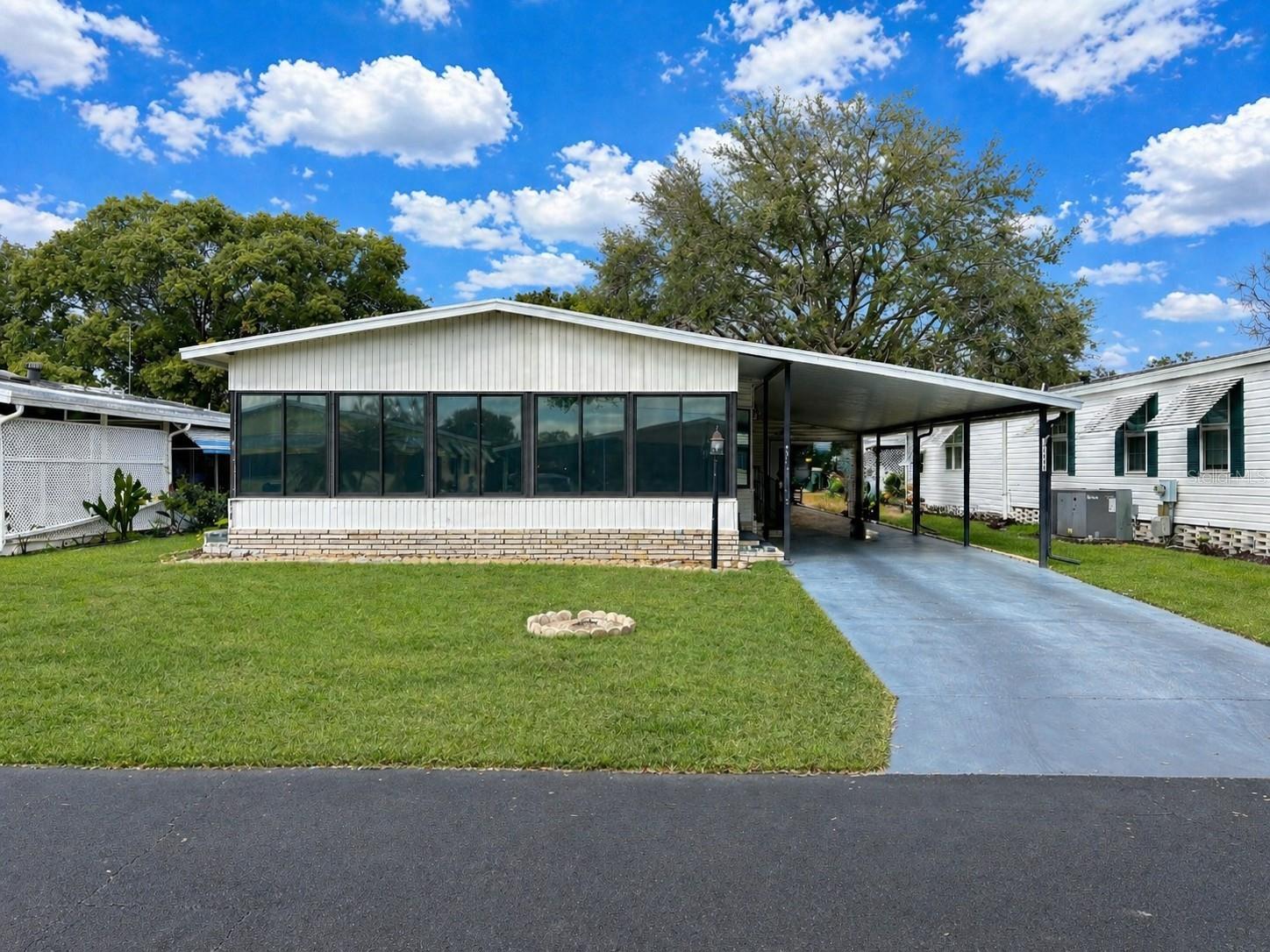 Photo of 6081 SOUTHERN OAKS DRIVE WINTER HAVEN FL 33884