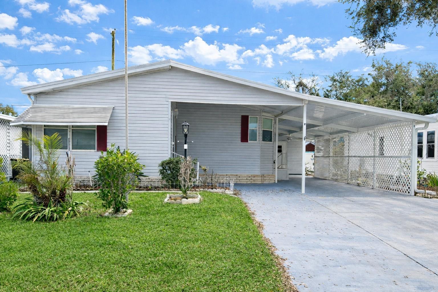 Photo of 6086 SOUTHERN OAKS DRIVE WINTER HAVEN FL 33884