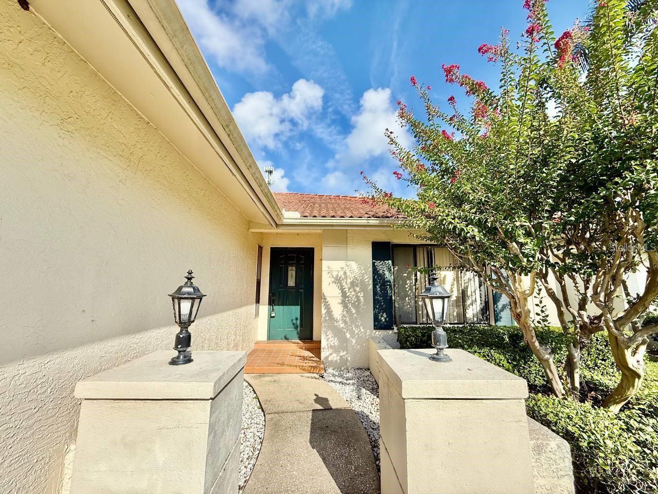 Photo of 18308 AINTREE COURT TAMPA FL 33647