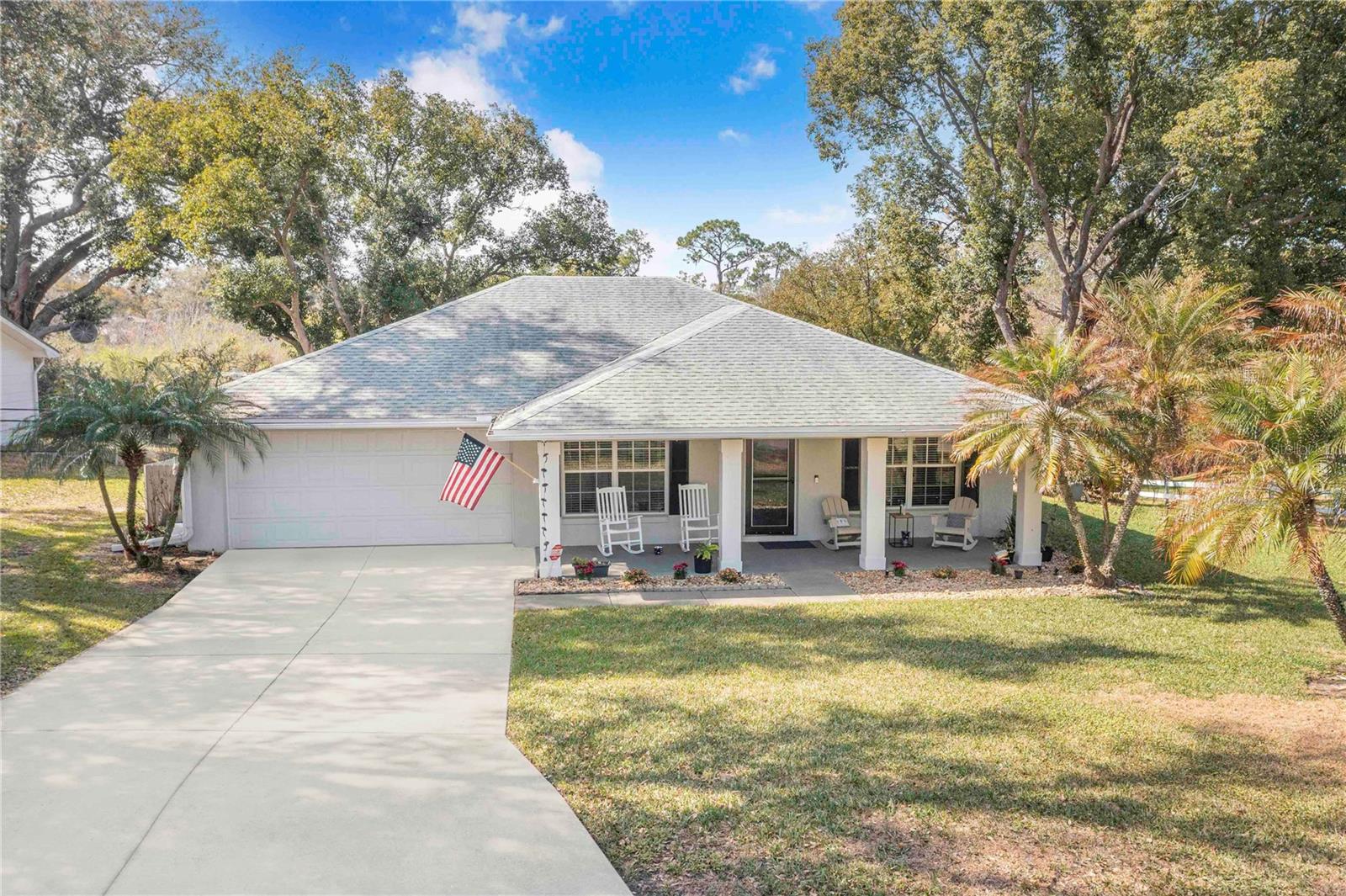 Photo of 194 S LAKE MARIAM DRIVE WINTER HAVEN FL 33884