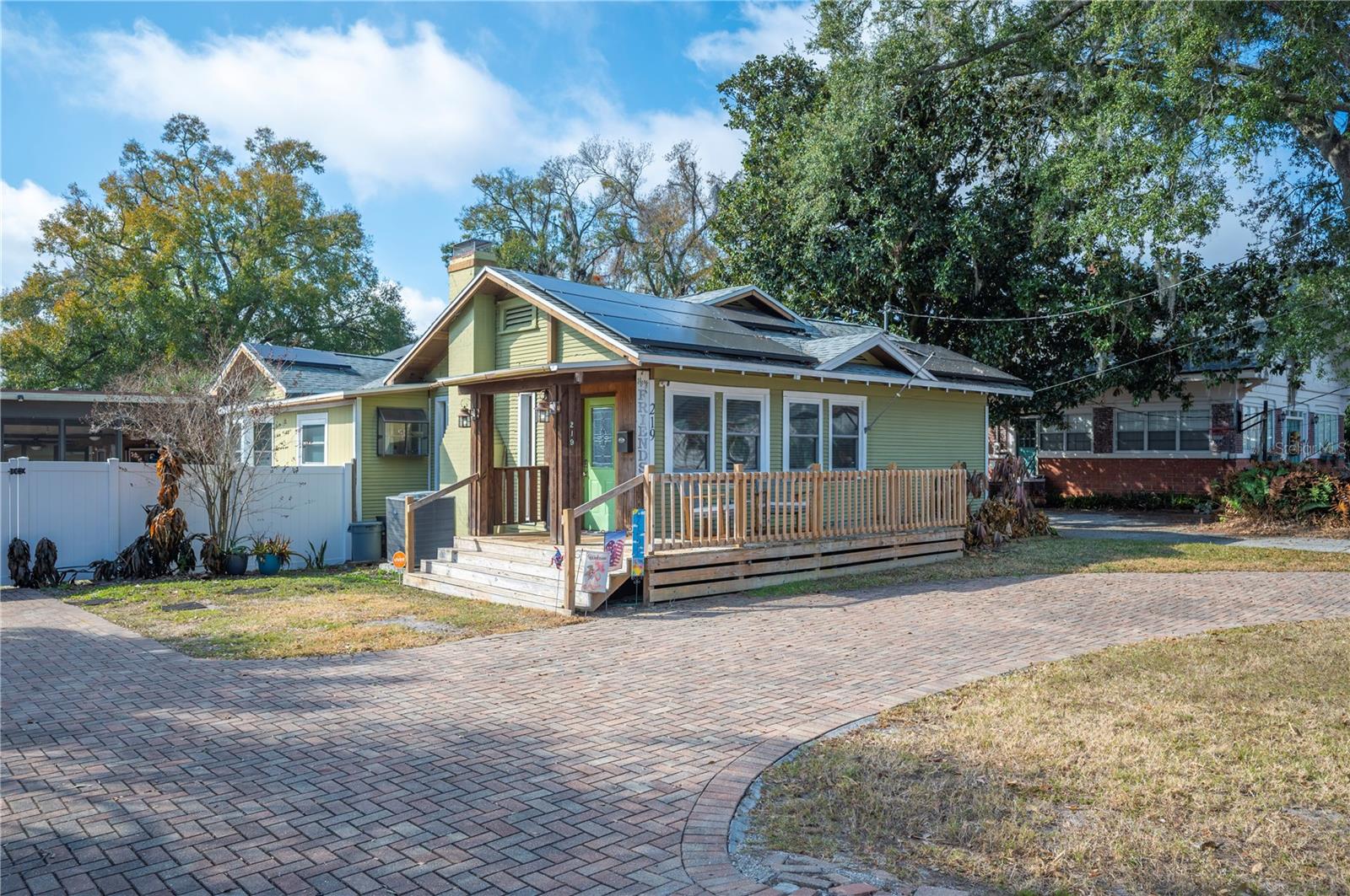 Photo of 219 E BEACON ROAD LAKELAND FL 33803