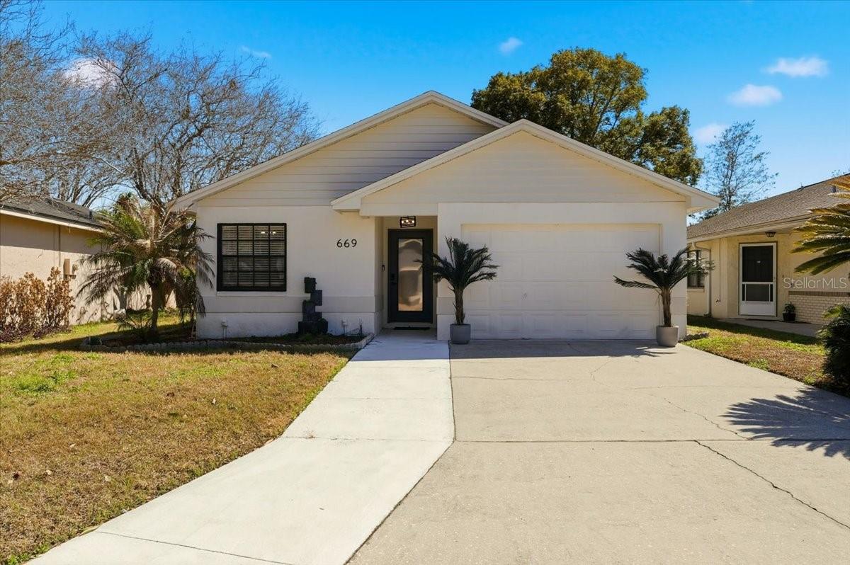 Photo of 669 EAGLE RUN LAKELAND FL 33809