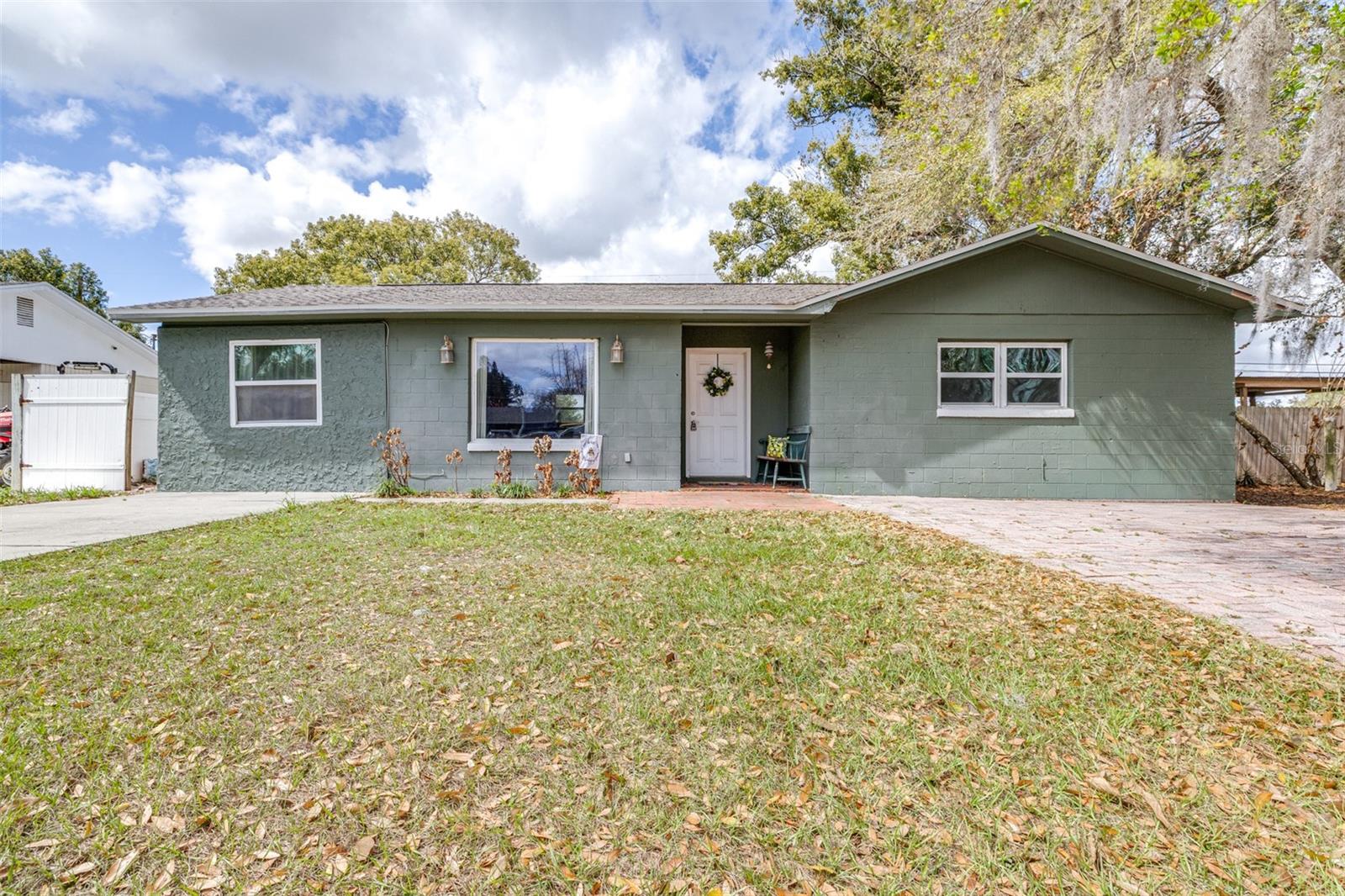 Photo of 2584 EDMOND CIRCLE AUBURNDALE FL 33823