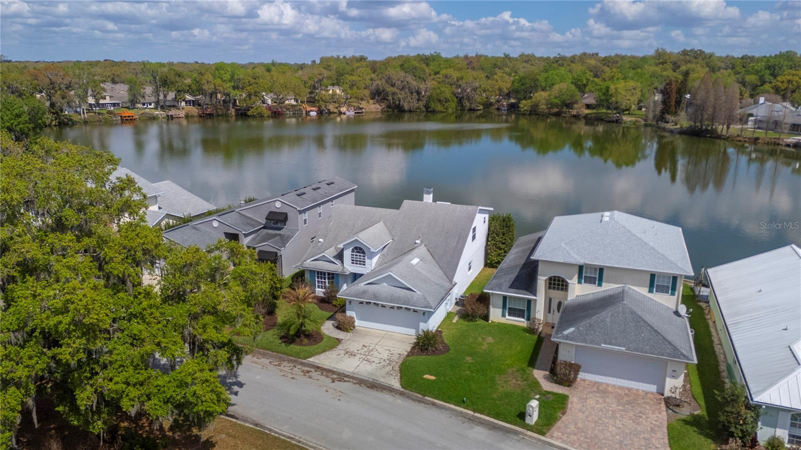 Photo of 725 PENINSULAR DRIVE LAKELAND FL 33813