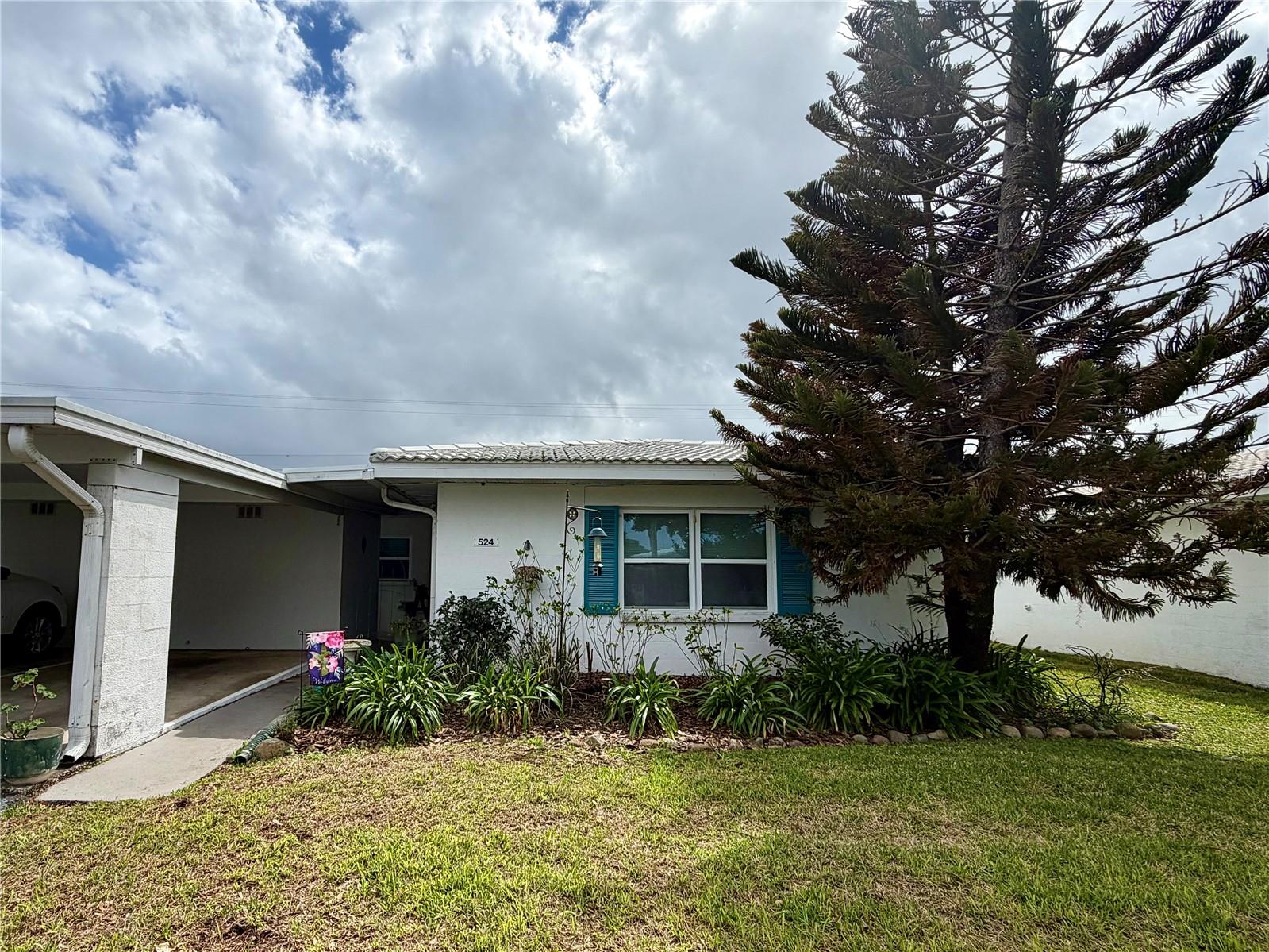 Photo of 524 CAMEO DRIVE LAKELAND FL 33803