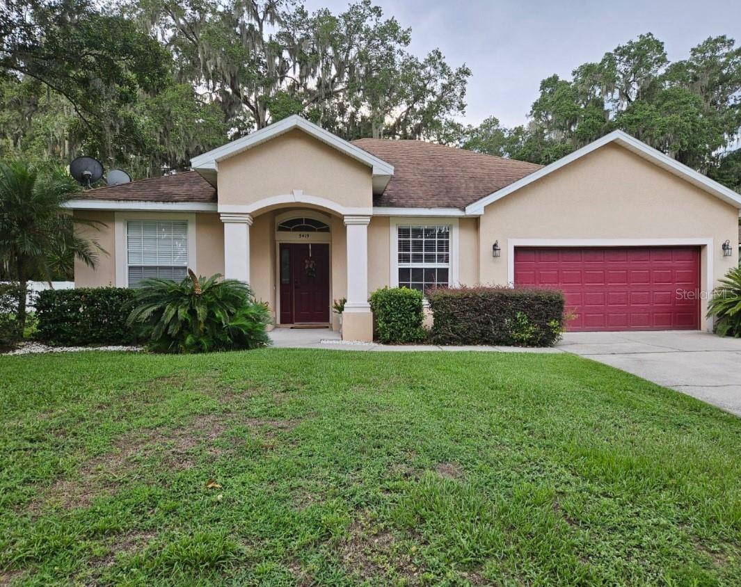 Photo of 5419 OXFORD MANOR CIRCLE LAKELAND FL 33810