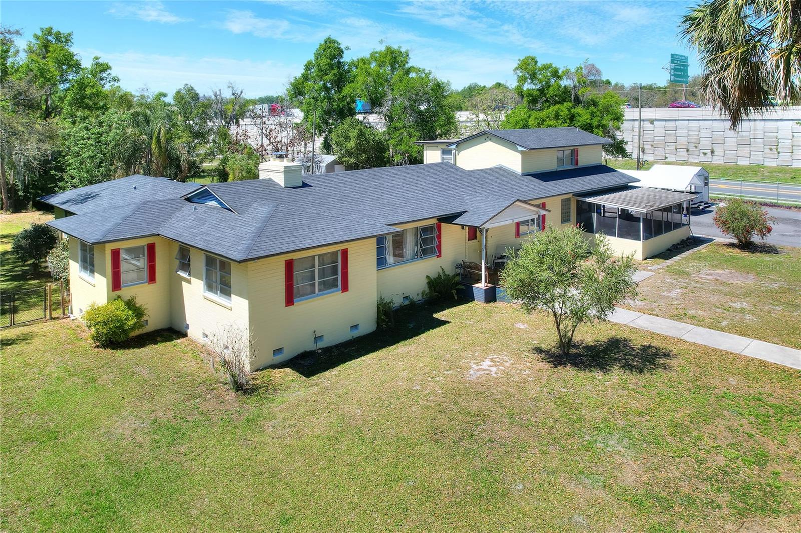Photo of 750 CHARLIE TAYLOR ROAD PLANT CITY FL 33566
