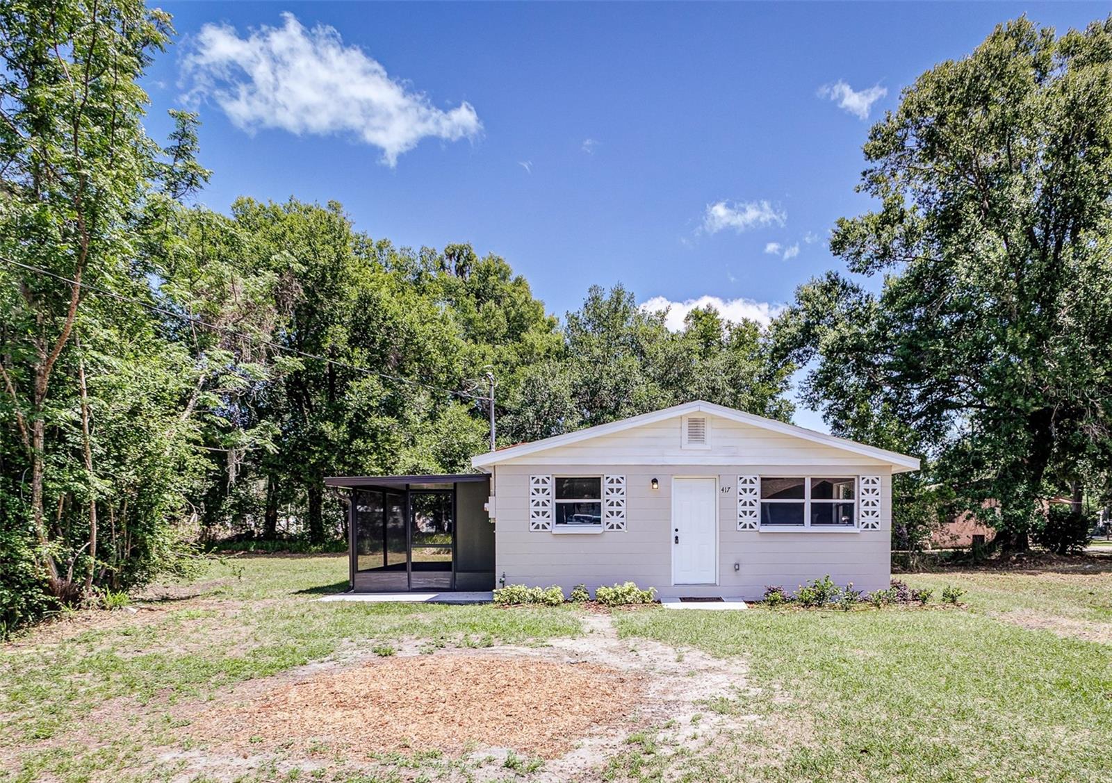 Photo of 417 S SEMINOLE AVENUE FORT MEADE FL 33841