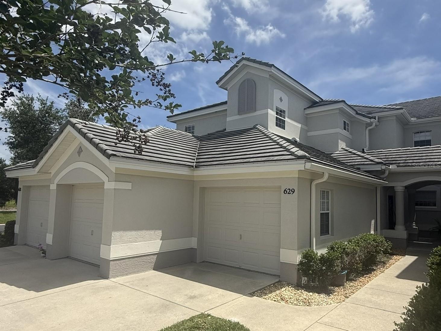 Photo of 629 GRASSLANDS VILLAGE CIRCLE #629 LAKELAND FL 33803
