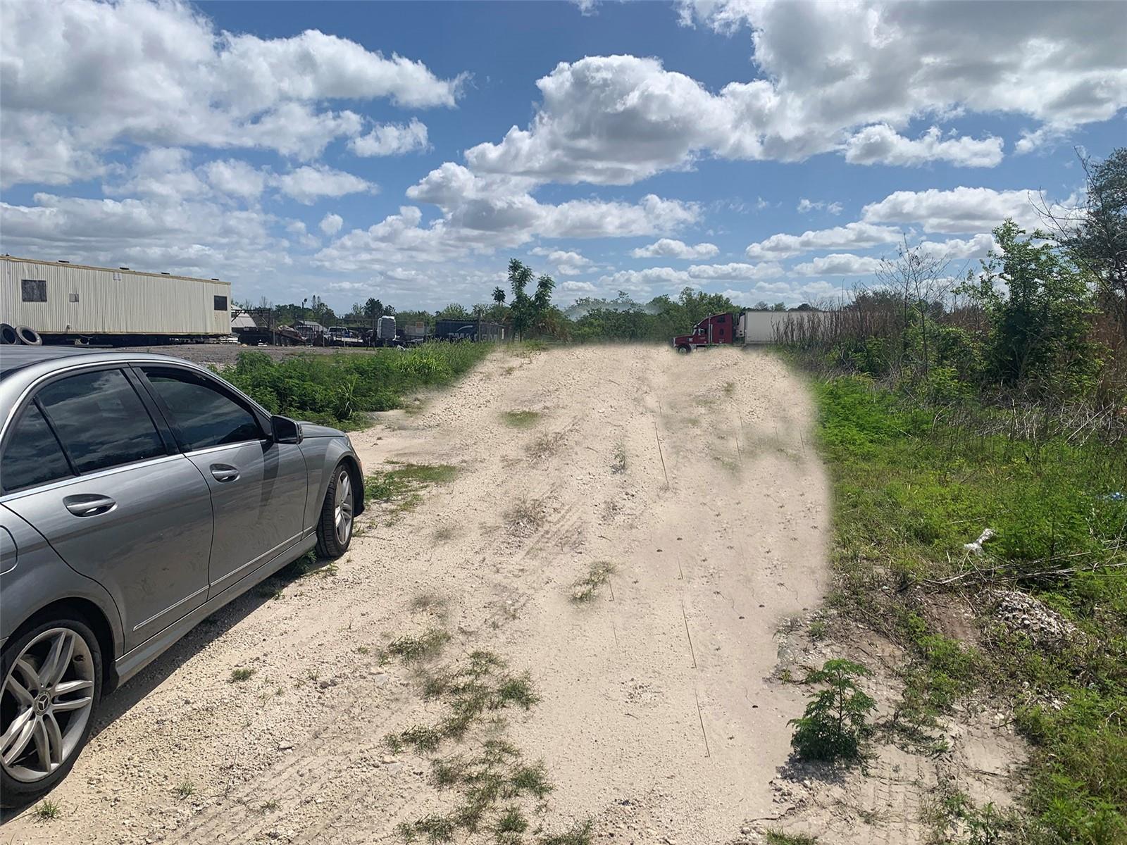 Photo of 0 RHINO ROAD LAKELAND FL 33801