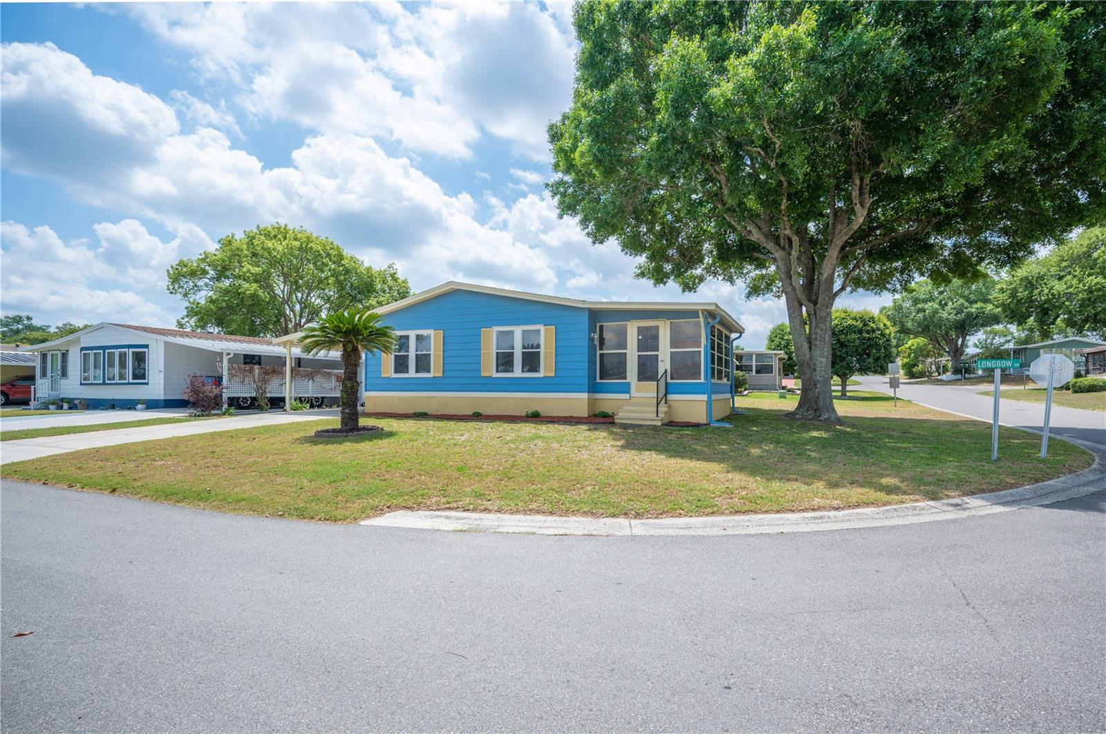 Photo of 1502 LONGBOW DRIVE LAKELAND FL 33810