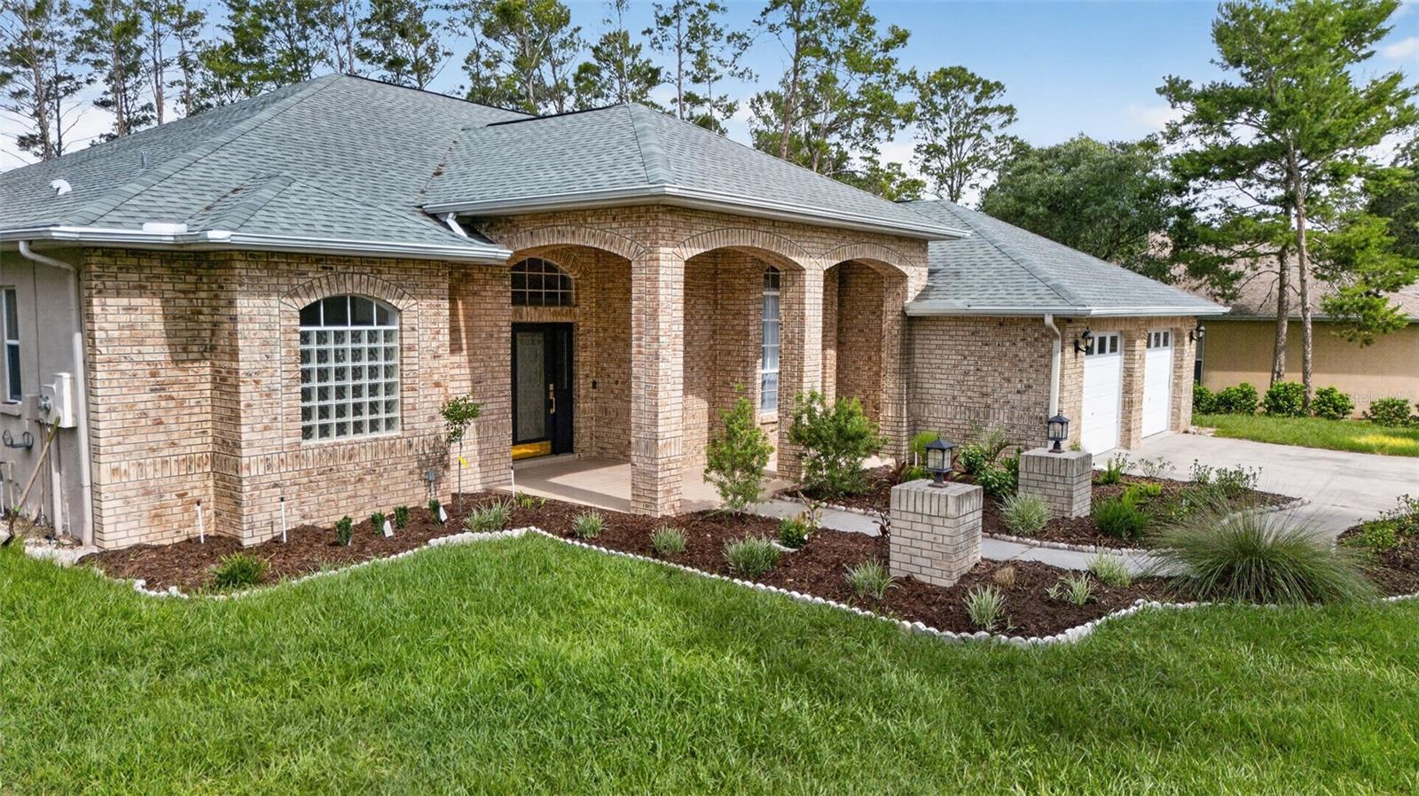Photo of 9363 TOOKE SHORE DRIVE WEEKI WACHEE FL 34613