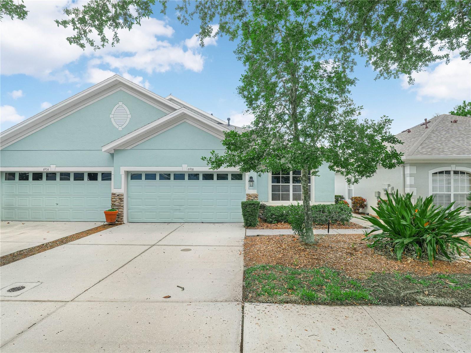 Photo of 6936 SURREY OAK DRIVE APOLLO BEACH FL 33572