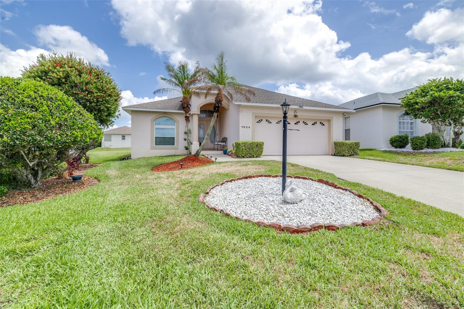 Photo of 7024 BENDELOW DRIVE LAKELAND FL 33810