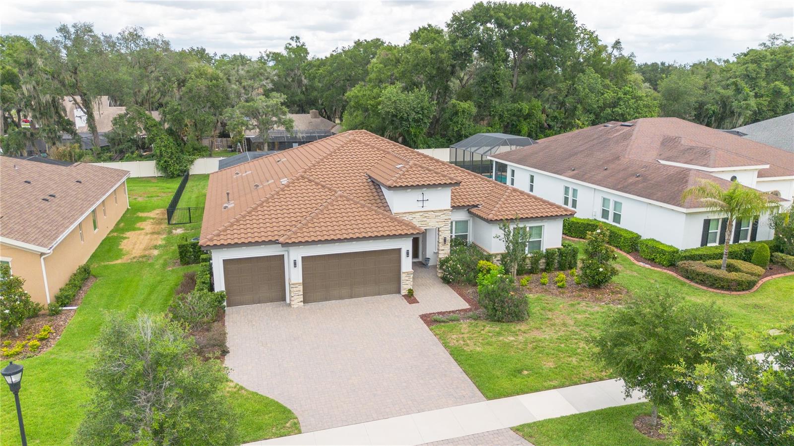 Photo of 113 BROOKOVER LANE BRANDON FL 33511