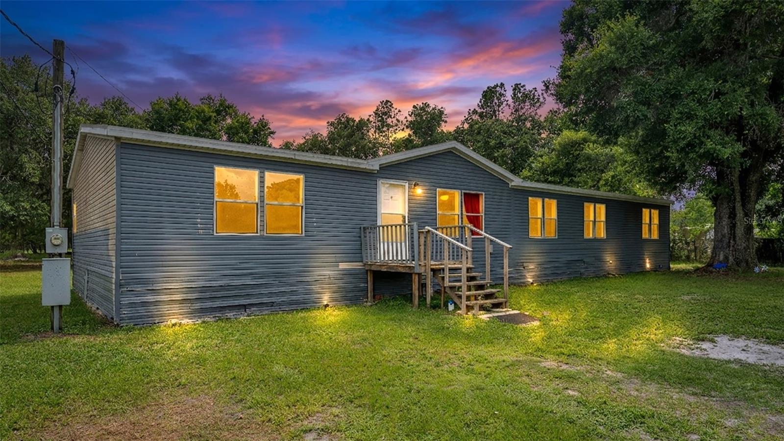 Photo of 4736 WALNUT CIRCLE LAKELAND FL 33810