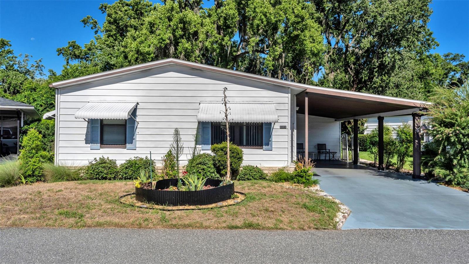 Photo of 4959 COLONNADES CIRCLE LAKELAND FL 33811