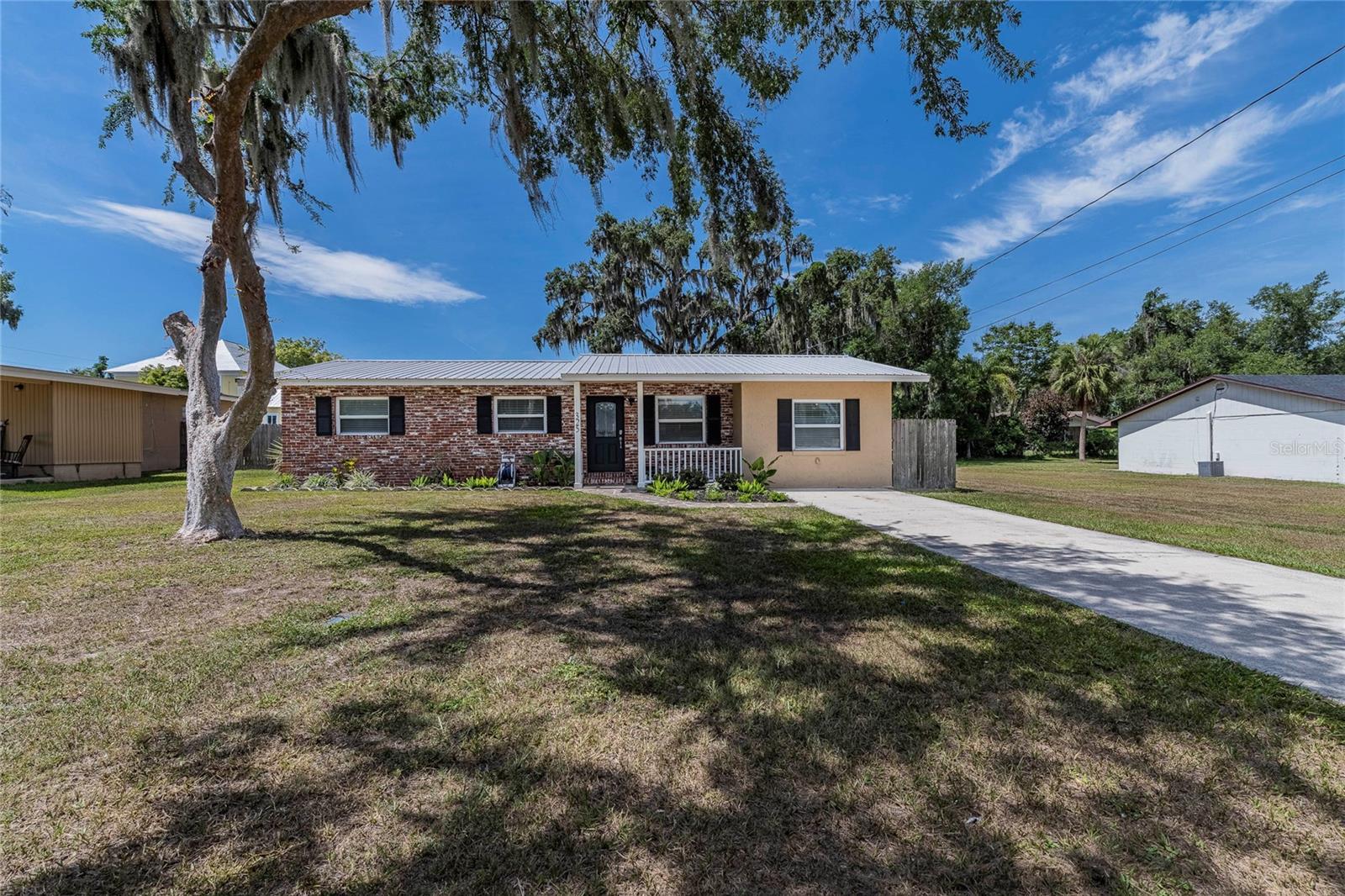 Photo of 325 W STANFORD STREET BARTOW FL 33830