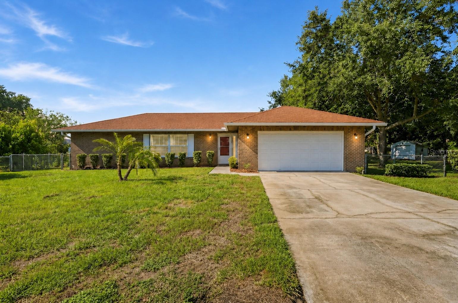 Photo of 2111 GROVEGLEN LANE LAKELAND FL 33813