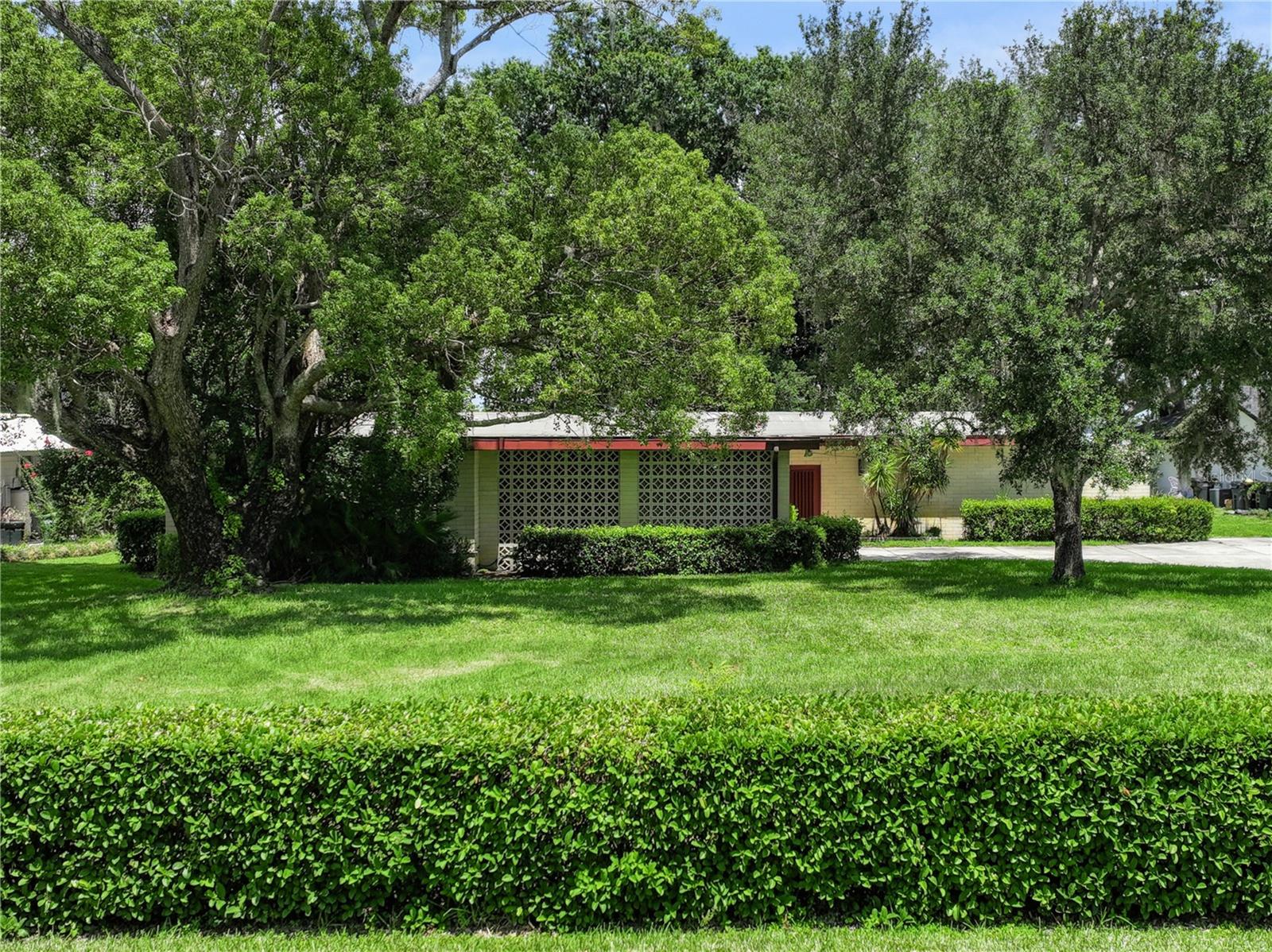 Photo of 1210 W LAKE HAMILTON DRIVE WINTER HAVEN FL 33881