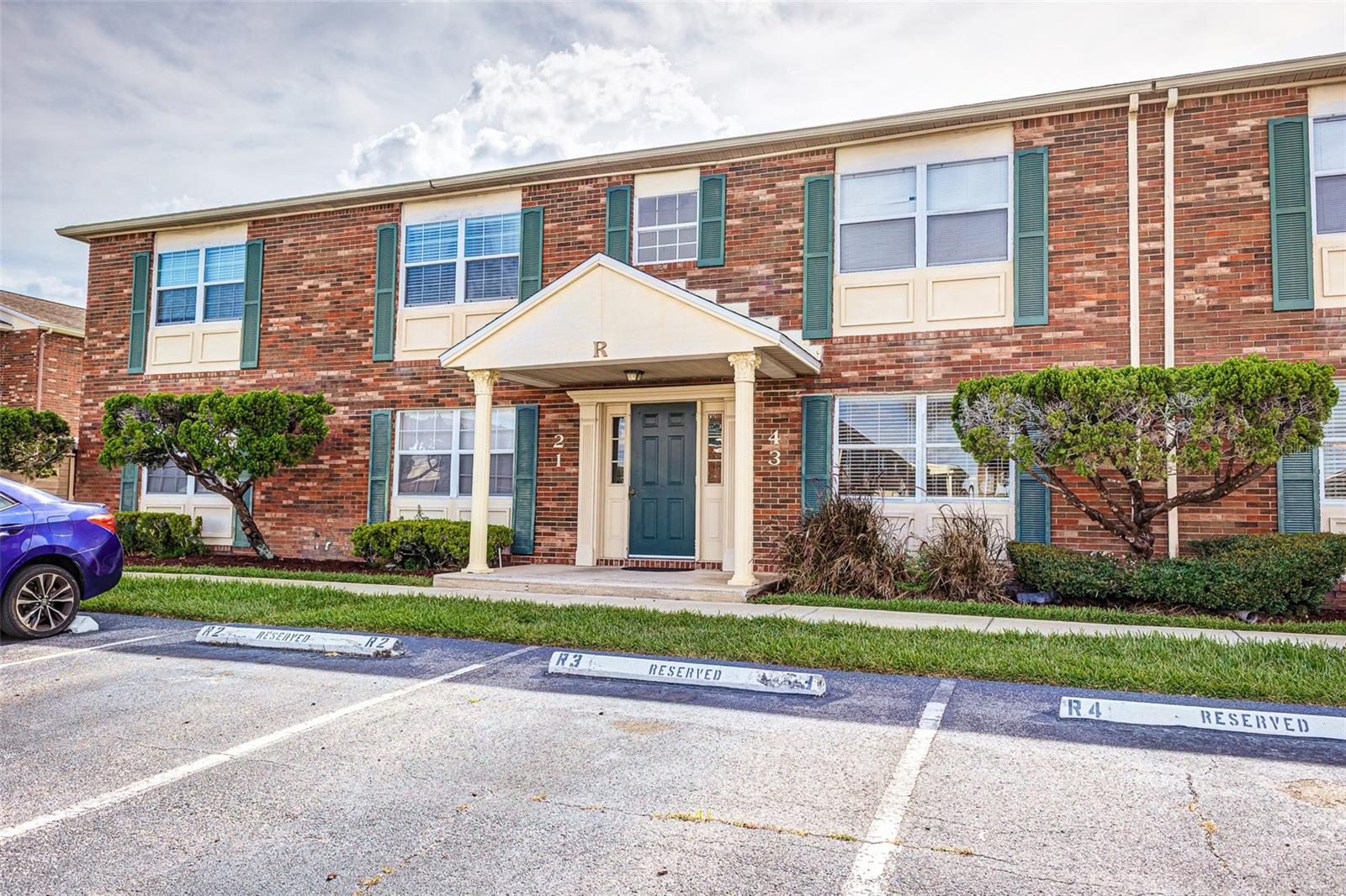 Photo of 1920 E EDGEWOOD DRIVE #R3 LAKELAND FL 33803