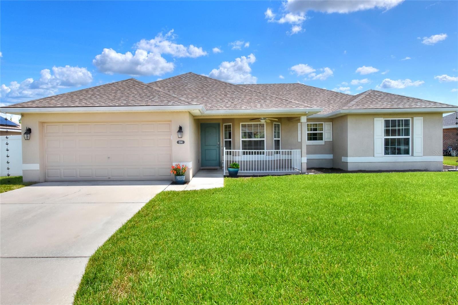 Photo of 1590 DOVES VIEW CIR AUBURNDALE FL 33823