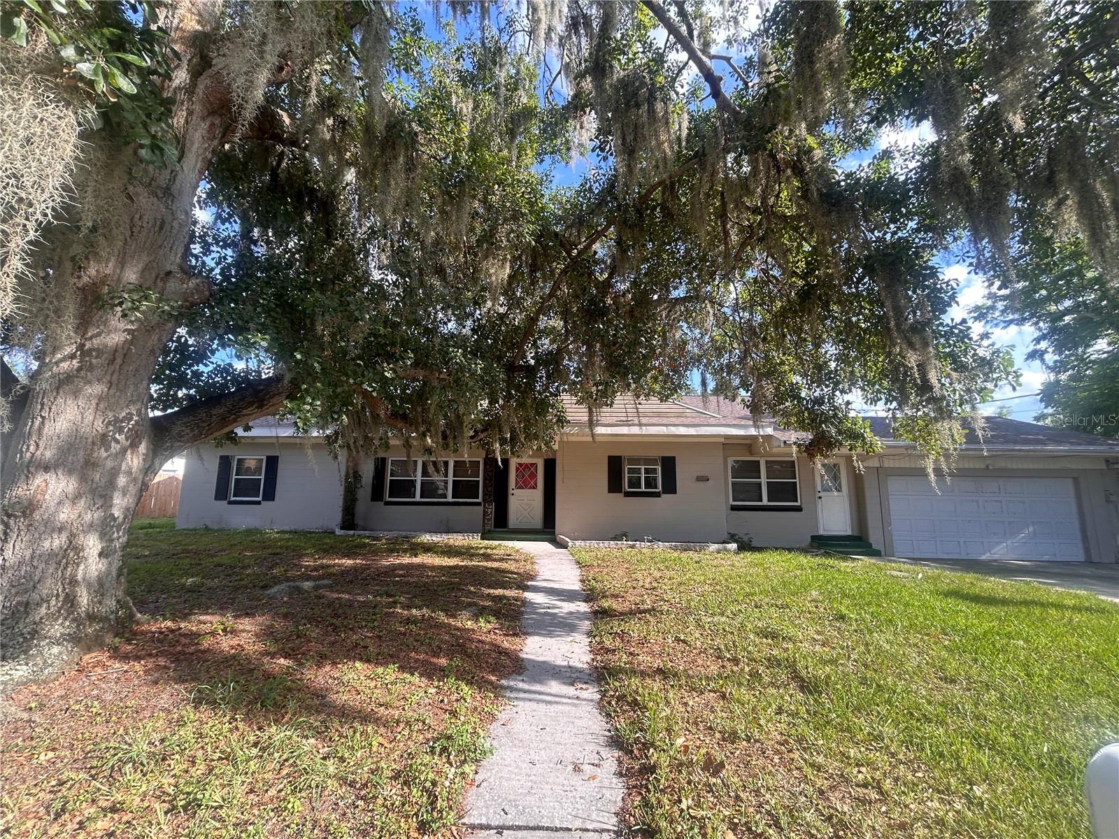 Photo of 2009 POE STREET LAKELAND FL 33801