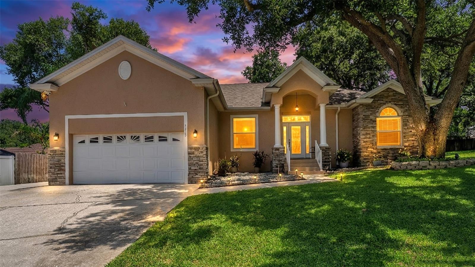 Photo of 7229 REMINGTON OAKS COURT LAKELAND FL 33810