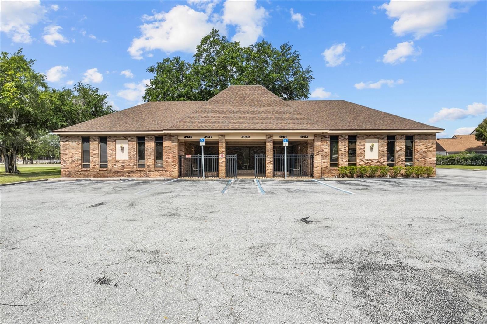 Photo of 4945 SOUTHFORK DRIVE LAKELAND FL 33813