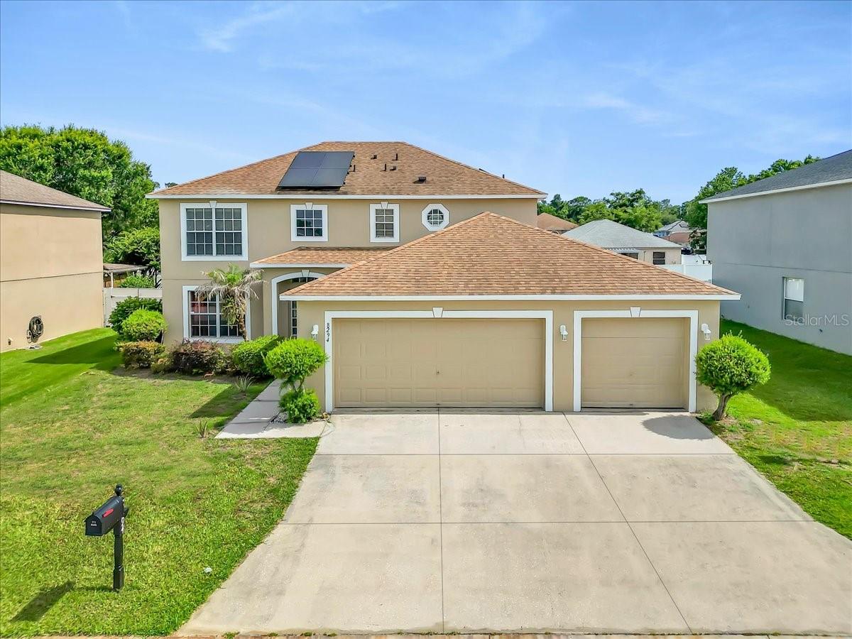 Photo of 8294 SETTLERS CREEK LOOP LAKELAND FL 33810